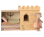 Princess and the pea, Big sister mouse