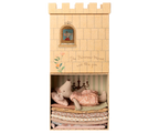 Princess and the pea, Big sister mouse