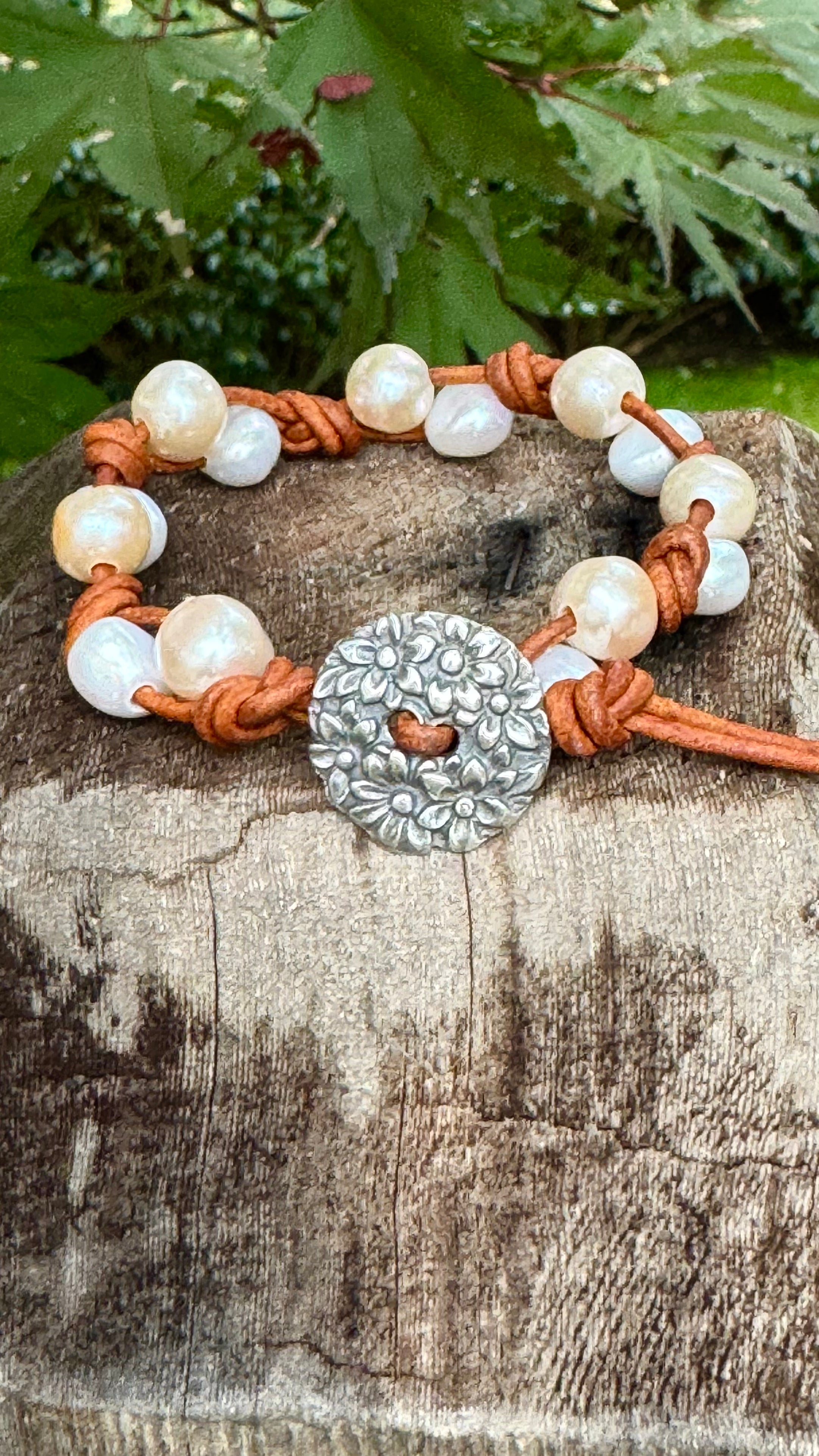 Woman's 2 Up Silver, Pearl and Leather Bracelet - Medium
