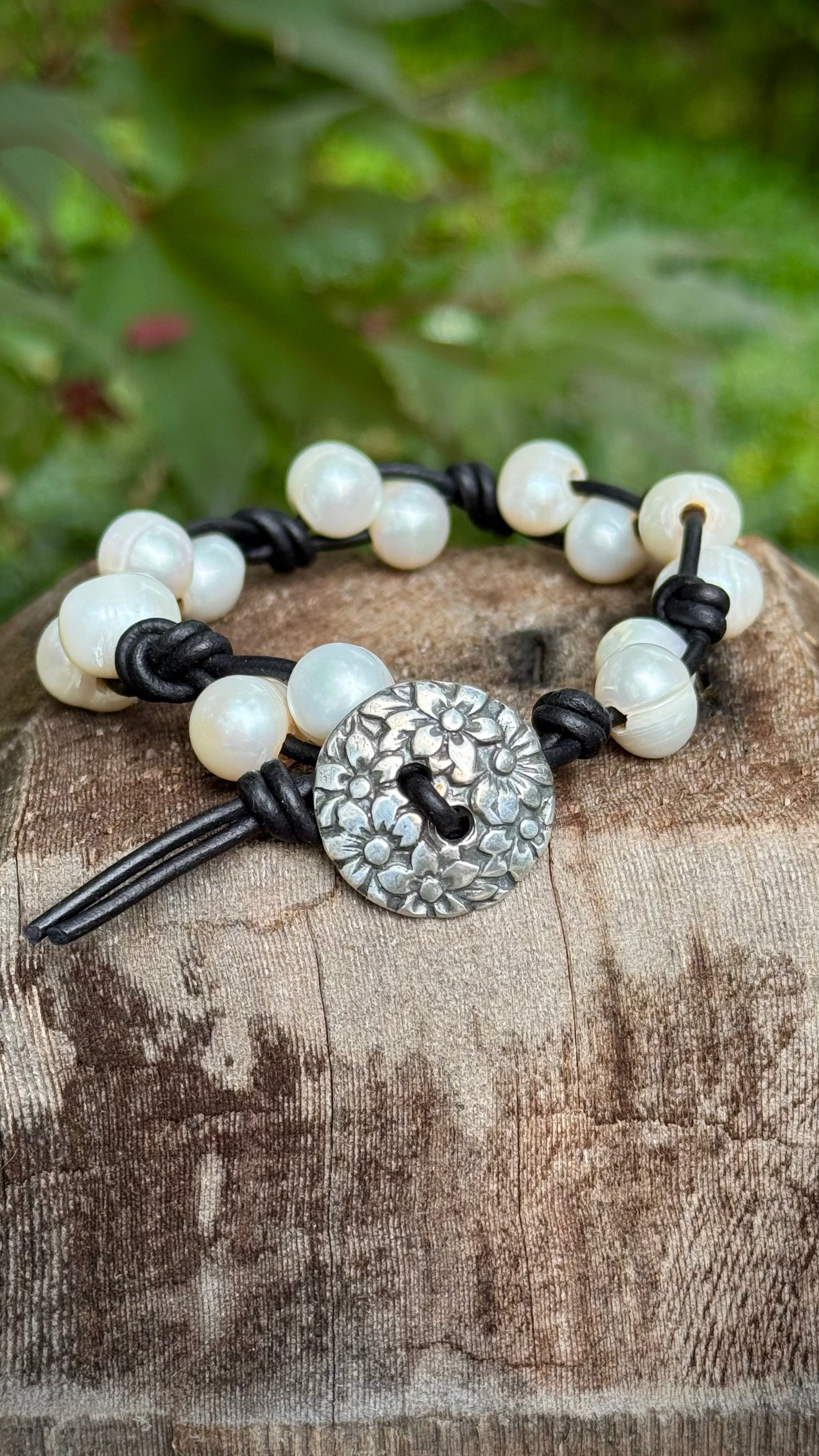 Woman's 2 Up Silver, Pearl and Leather Bracelet - Medium